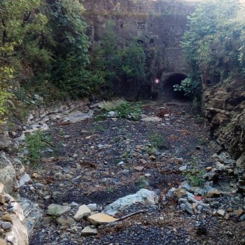 Ruisseau couvert de Lascous à Laval-Pradel