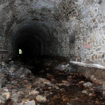 Ruisseau couvert de Rochessadoule amont à Robiac-Rochessadoule